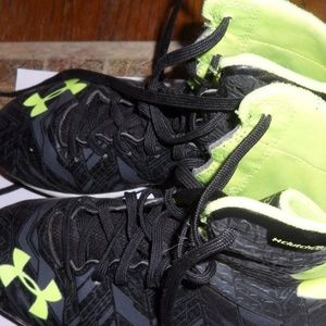 Under Armour Shoes Cleats youth size 4 1/2